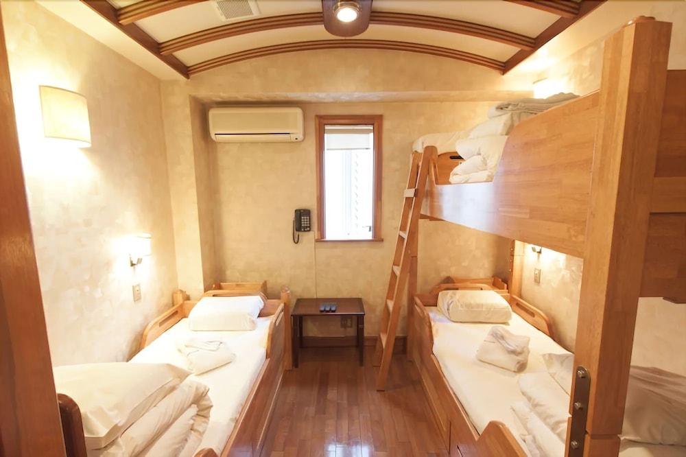 Capsule Inn Osaka - Caters To Men Bagian luar foto