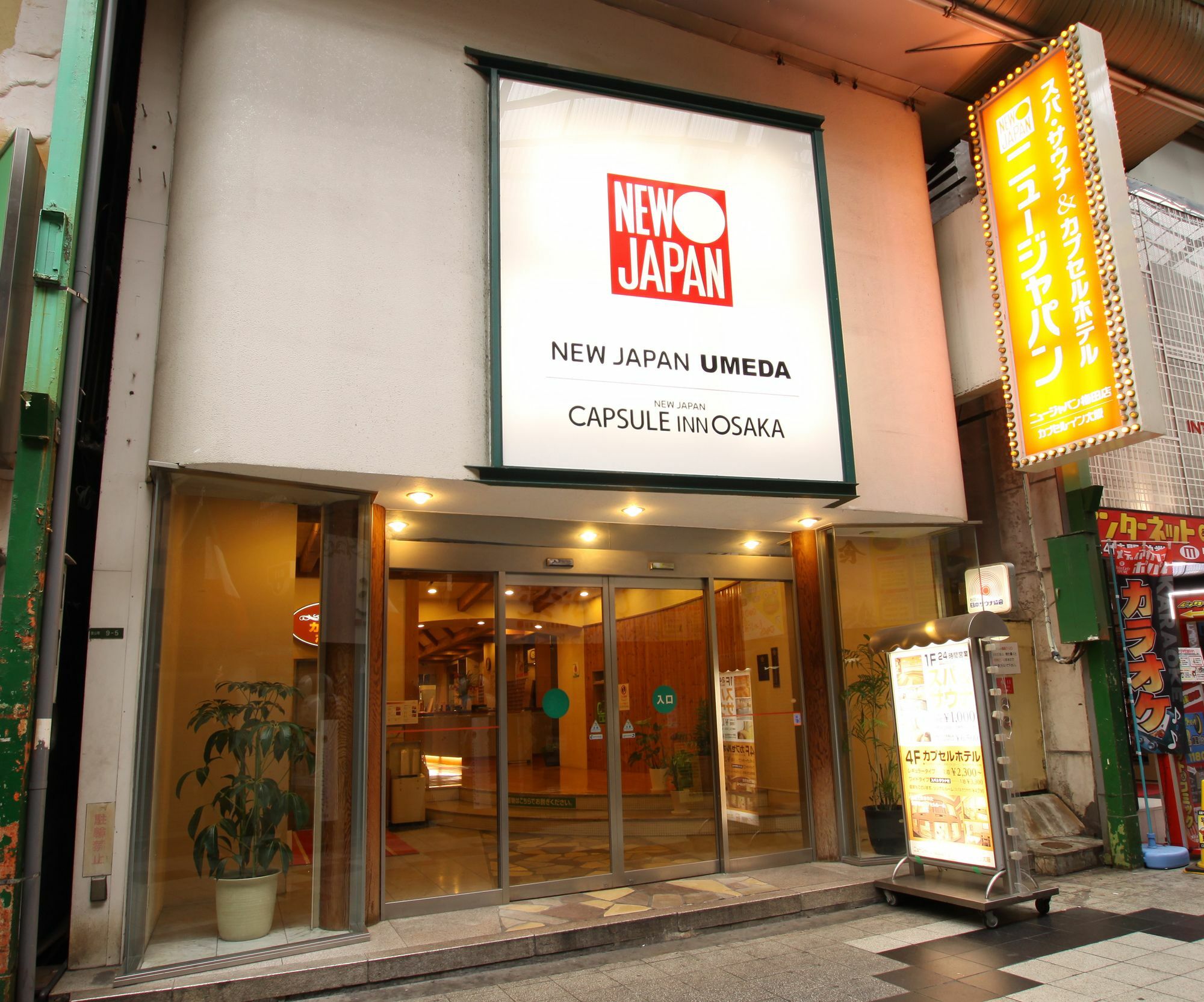 Capsule Inn Osaka - Caters To Men Bagian luar foto